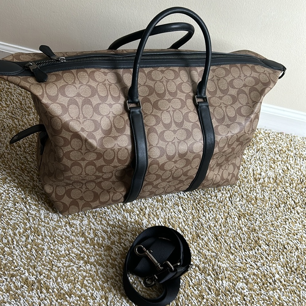 Coach - Picture 4 of 16